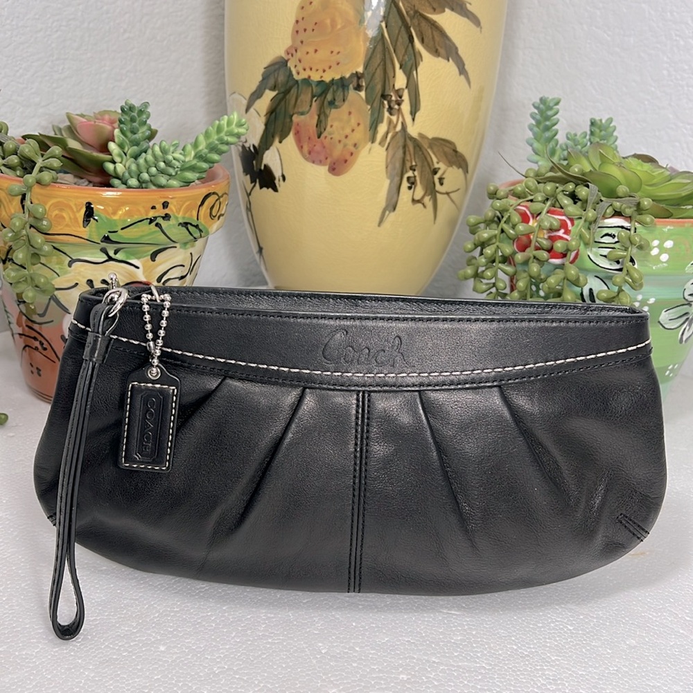 🌺 COACH 13734 SOHO PLEATED BLACK LARGE LEATHER CLUTCH WRISTLET